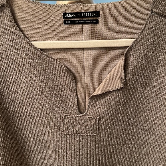 Urban outfitters pullover - Picture 2 of 2